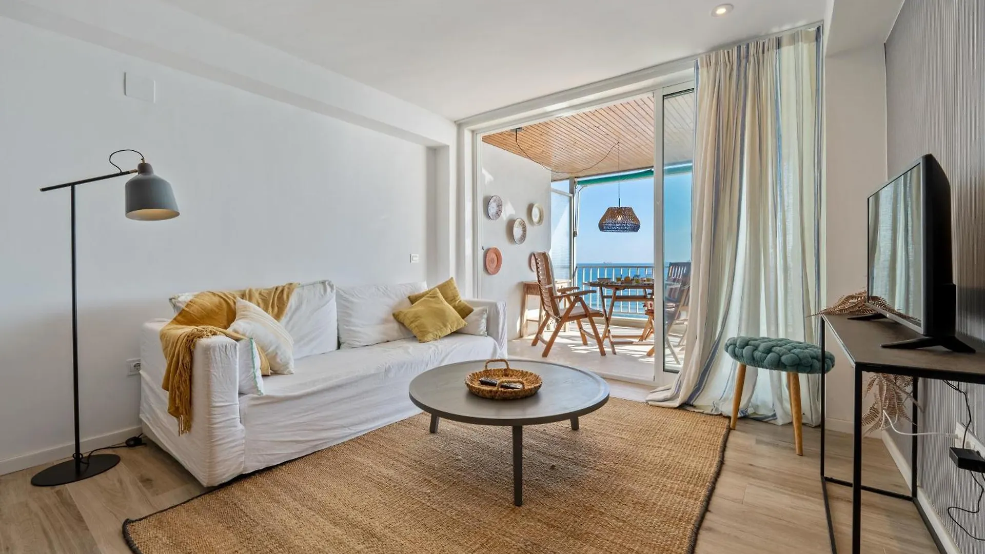 Bell Raco Deluxe Apartment La Pineda
