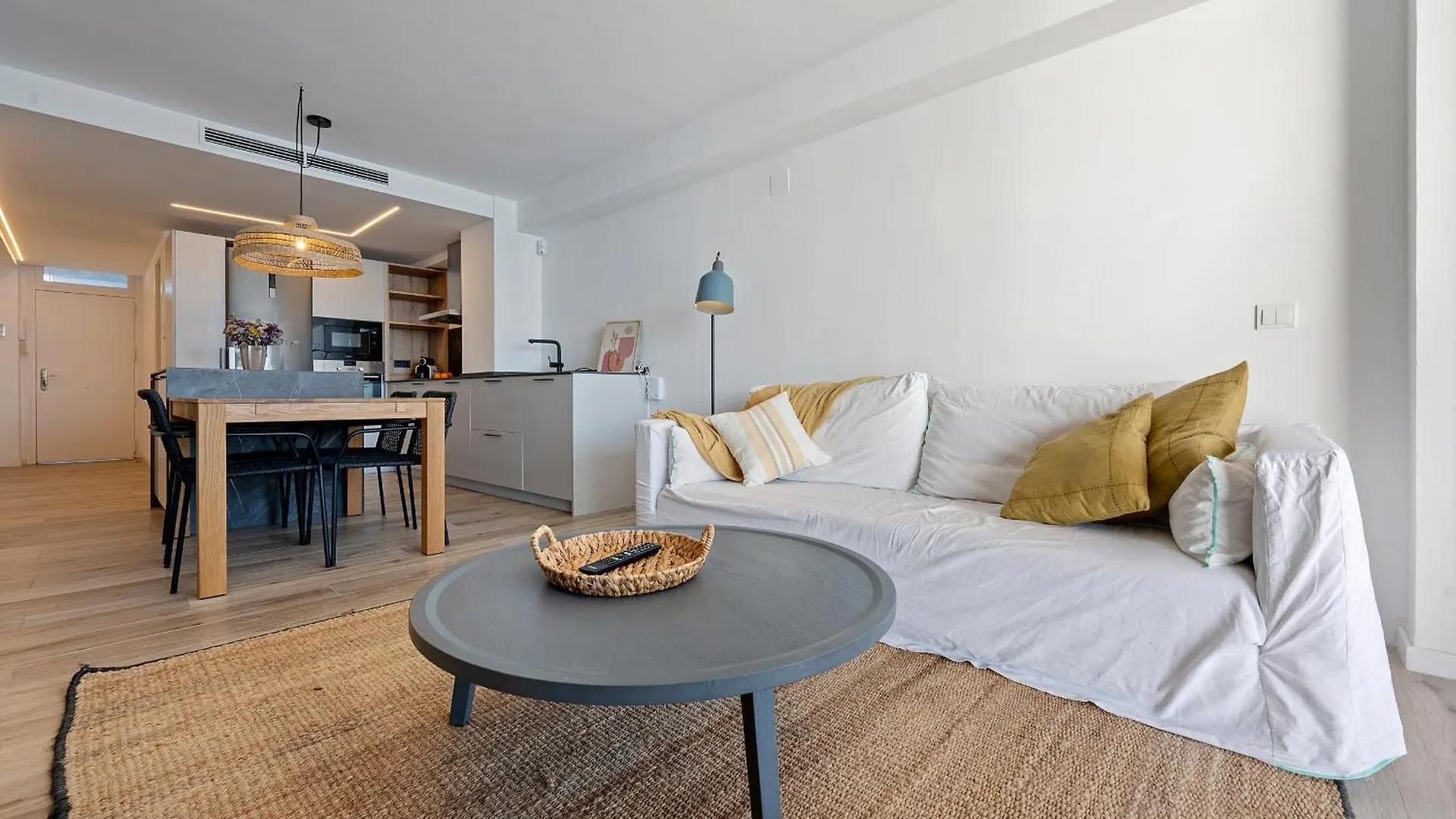 Bell Raco Deluxe Apartment La Pineda Spain