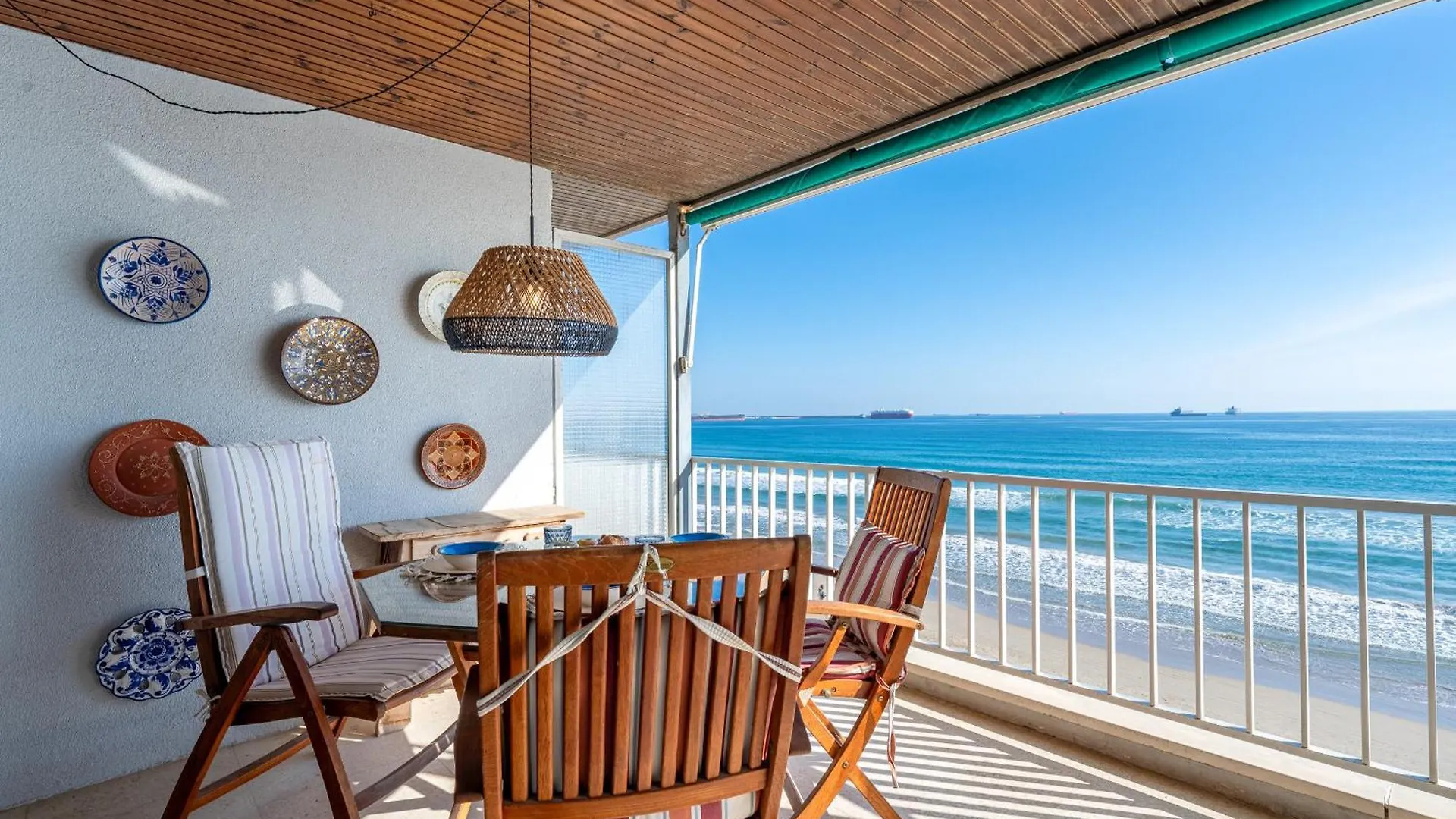 Bell Raco Deluxe Apartment La Pineda Spain